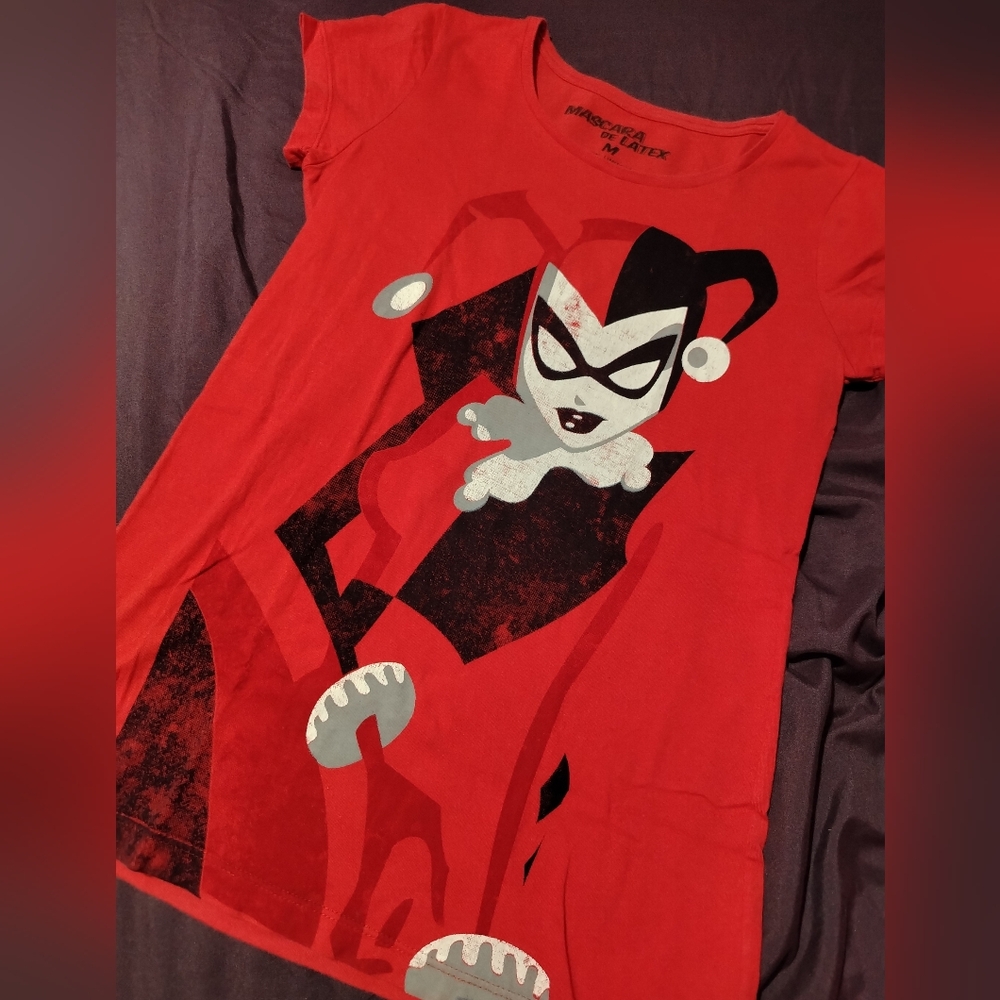 DC Comics Harley Quinn Limited edition Graphic Red Tee Medium